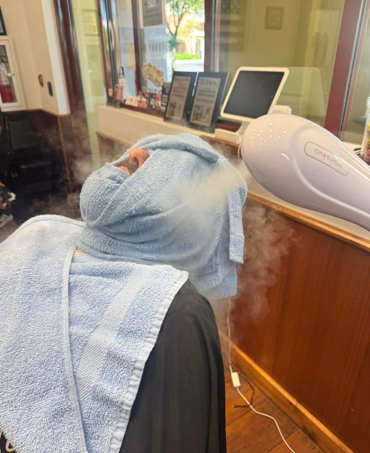 HOT TOWEL FACE SHAVE